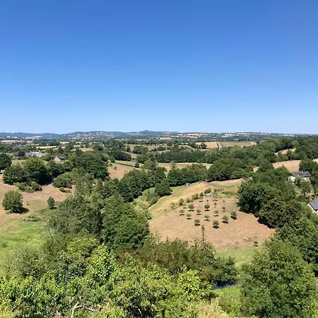 Le Des Remparts * Sainte-Suzanne (Mayenne)