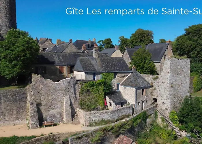 Le Des Remparts * Sainte-Suzanne (Mayenne)