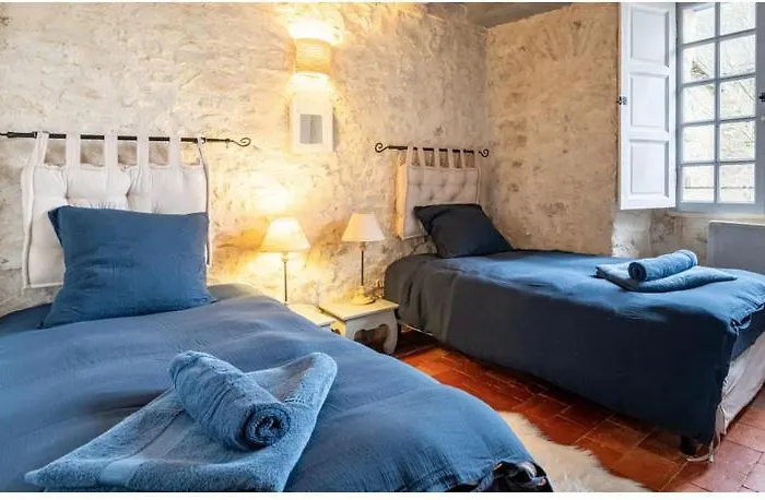 Le Des Remparts Sainte-Suzanne (Mayenne)